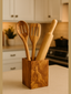 Utensilienhalter aus Olivenholz